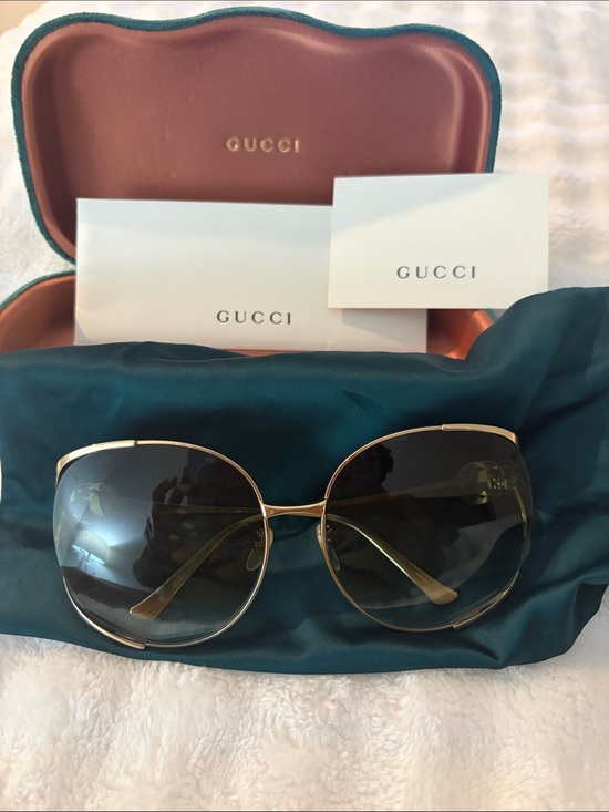 Gucci Accessories - Gucci Women's Gold Frame Sunglasses with Gradient Dark Green Lenses 55 MM